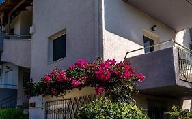 Alexandra Apartments
